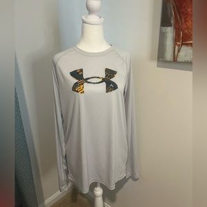 NWT Youth Heat Gear Long Sleeve Under Armour Shirt Size XL